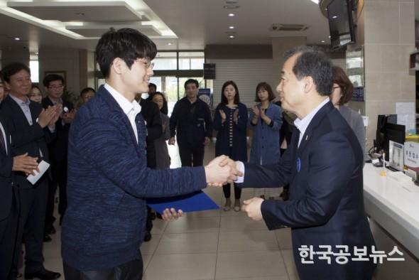 기사 사진