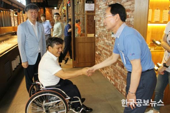 기사 사진