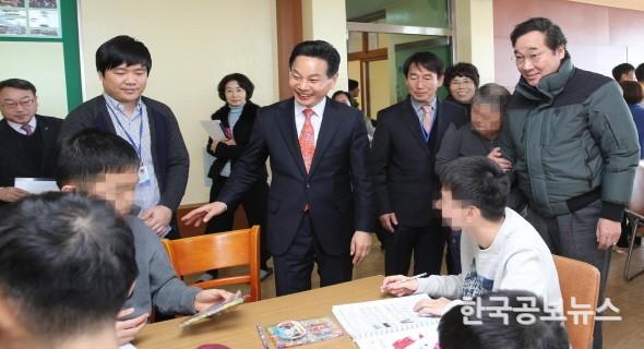 기사 사진