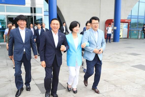 기사 사진