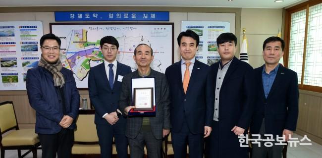 기사 사진