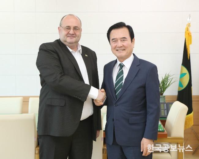 기사 사진