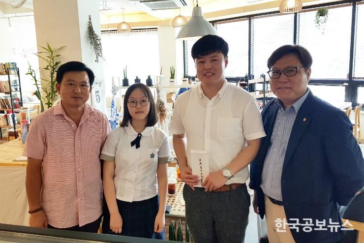 기사 사진