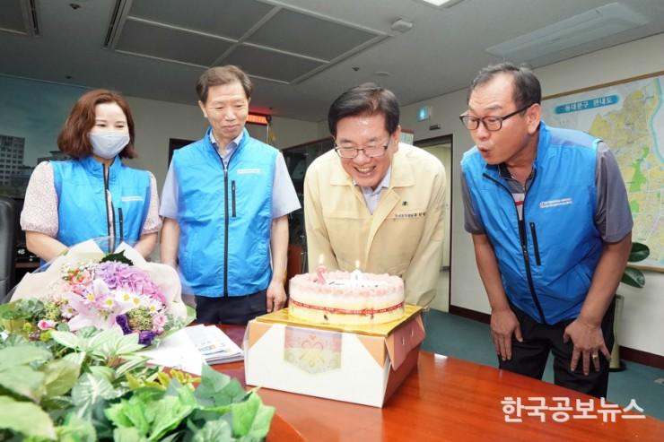기사 사진