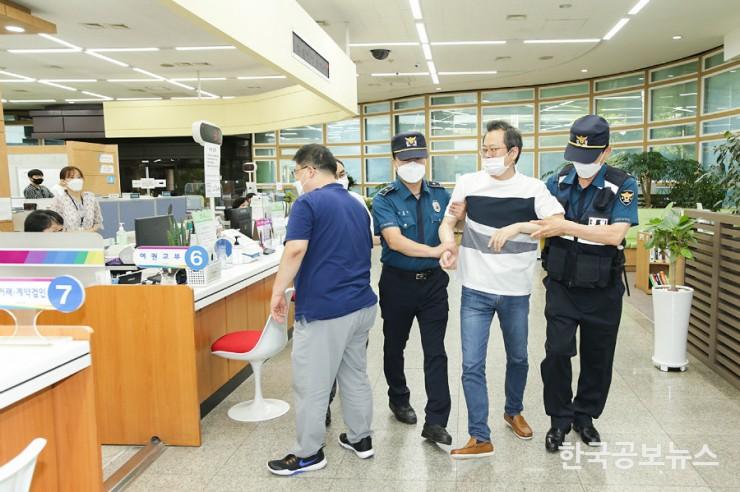 기사 사진