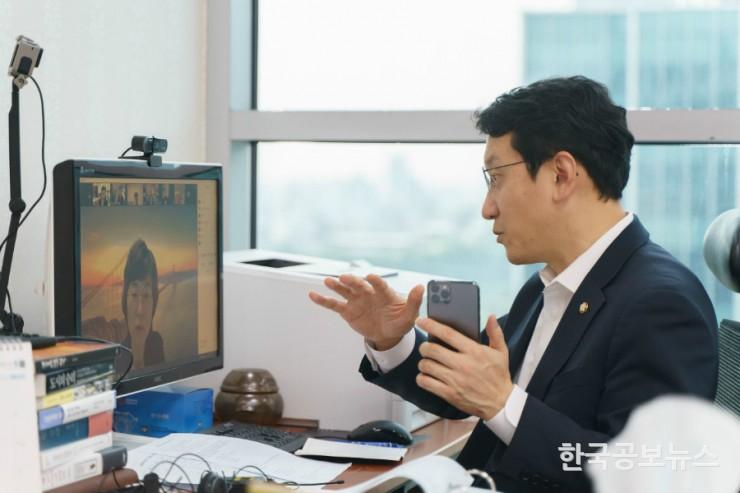 기사 사진