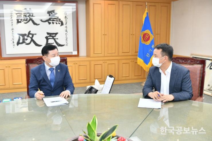 기사 사진