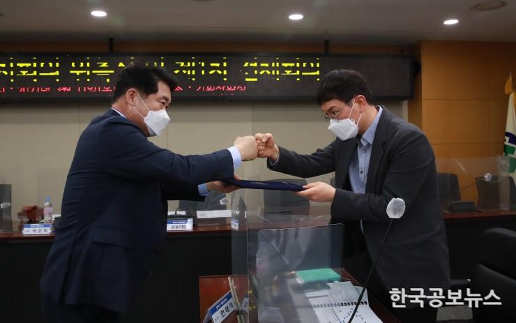 기사 사진