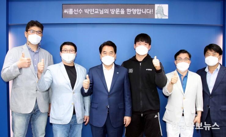 기사 사진