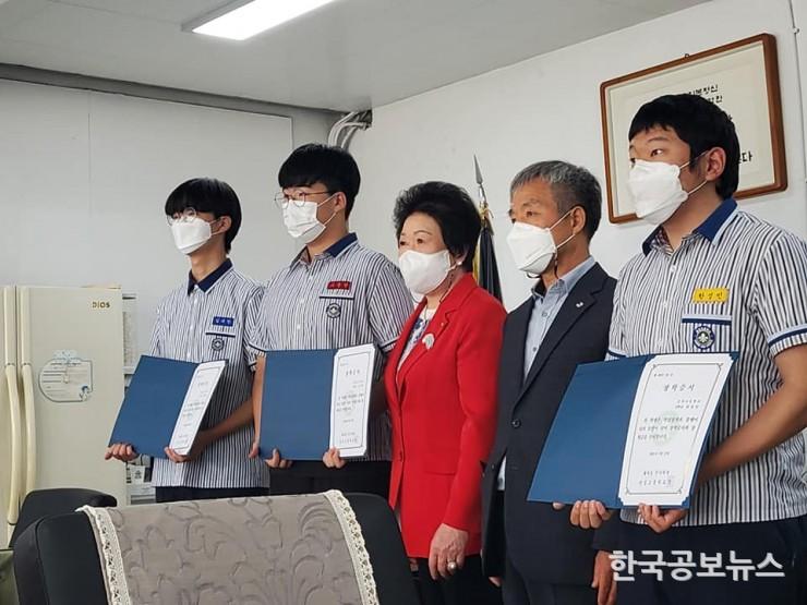 기사 사진