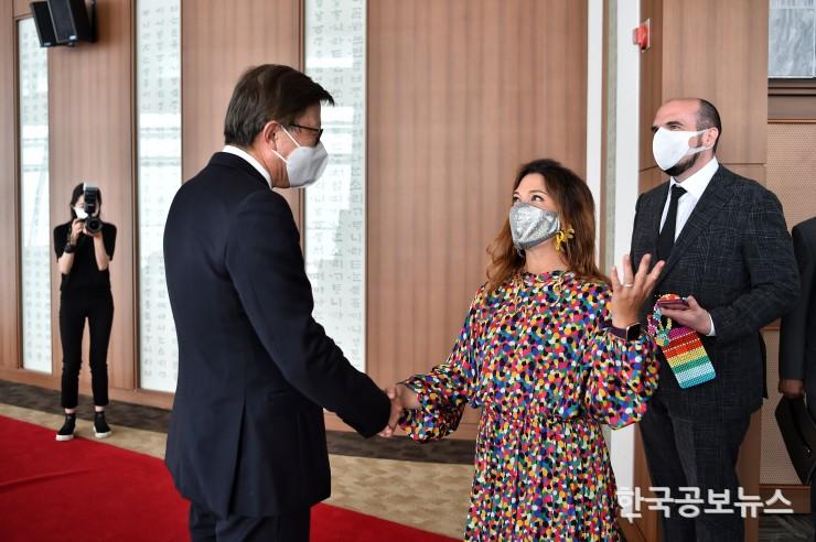 기사 사진