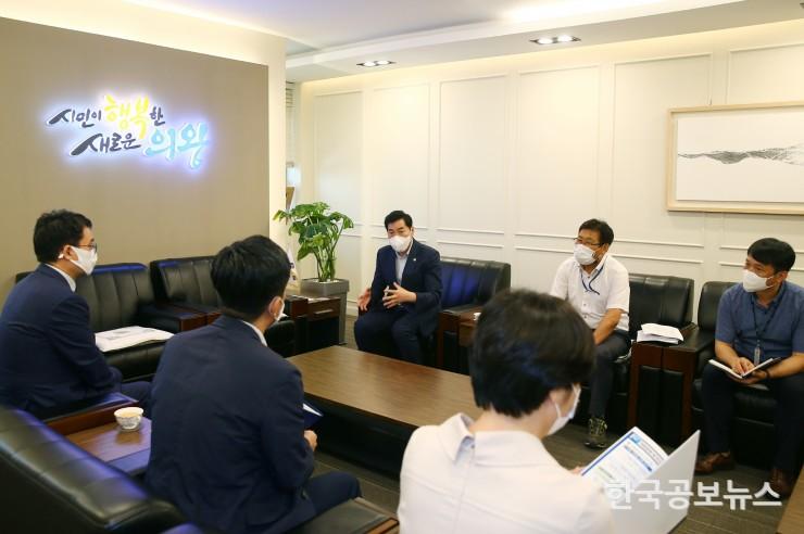 기사 사진