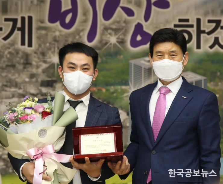 기사 사진