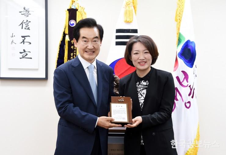 기사 사진