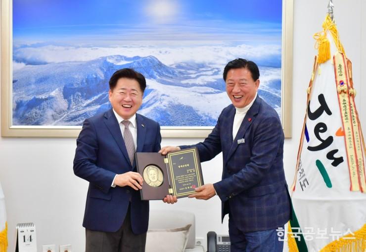 기사 사진