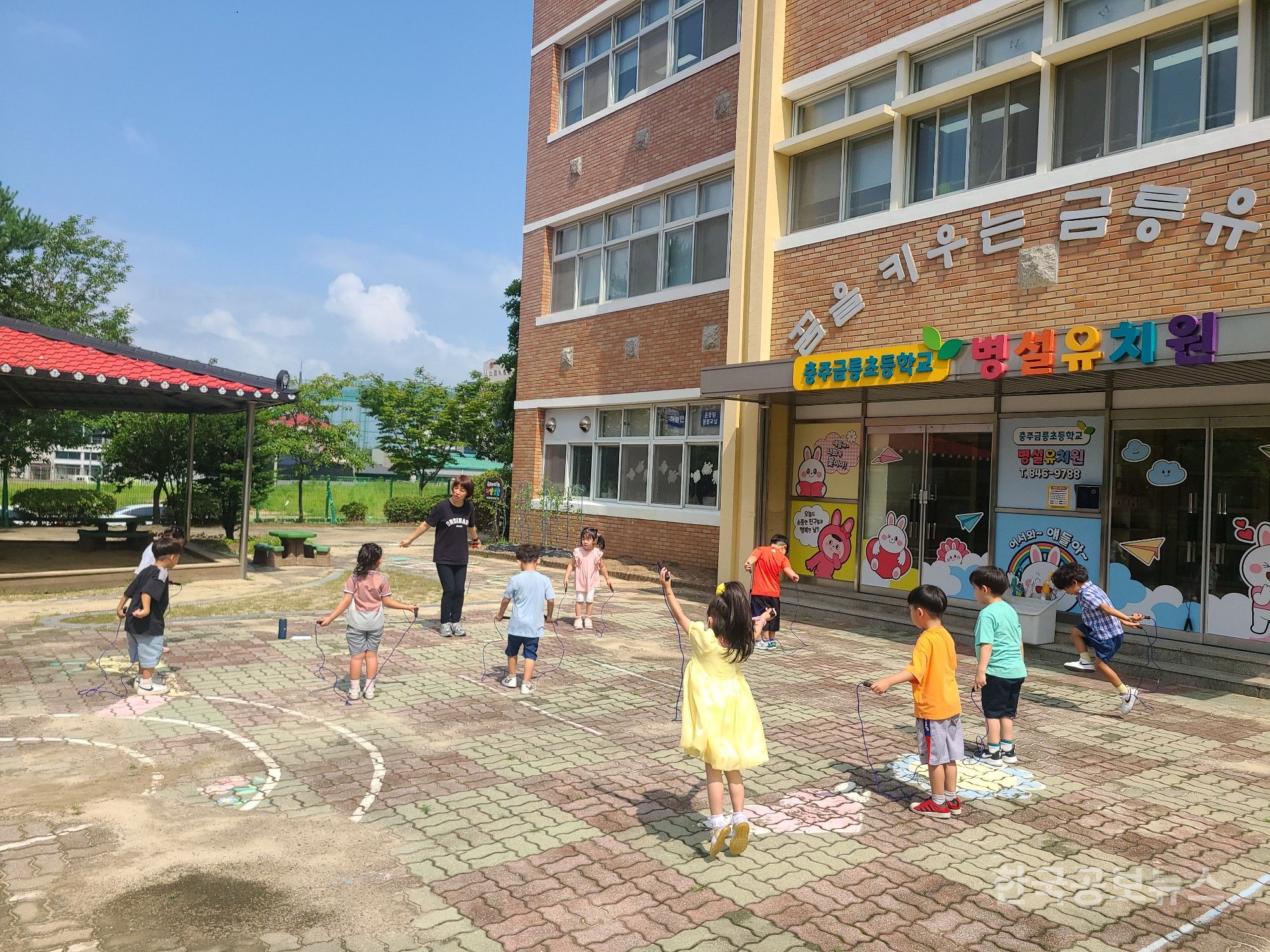 금릉초등학교 이미지