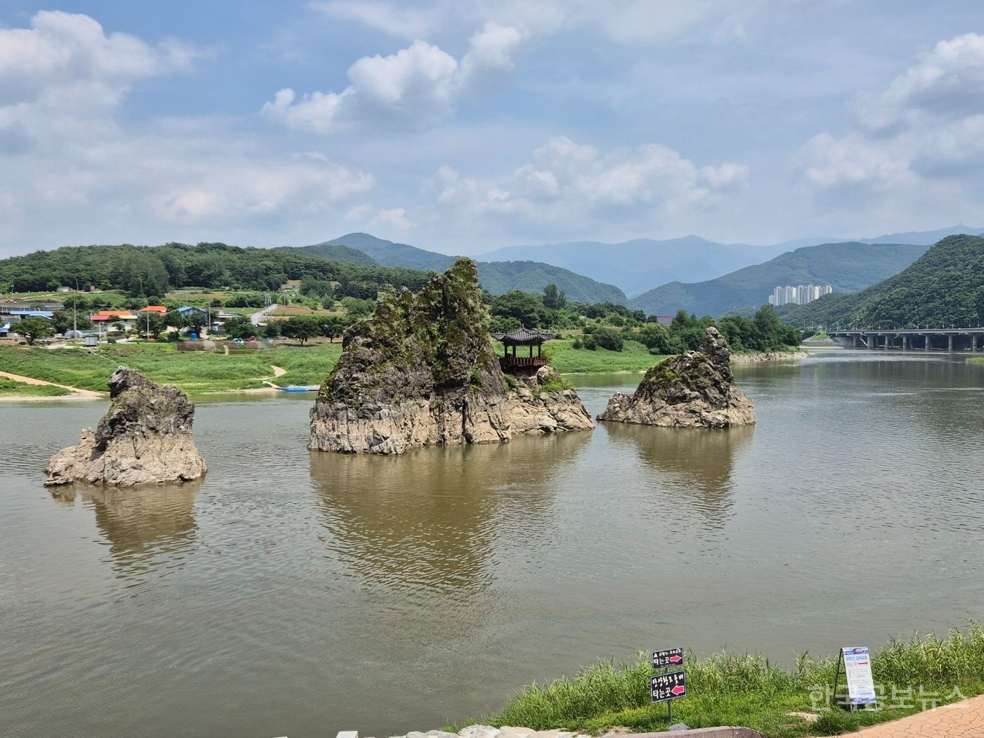 충북 '단양세계지질공원' 지정, 코앞으로...지질공원 이사회 참석위원 만장일치로 심의 통과 기사 사진