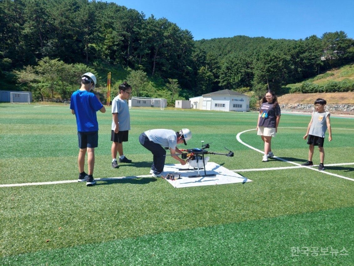 거제시학교밖청소년지원센터, 거제대학교 HiVE센터와 함께한   학교 밖 청소년 드론 자격증반 실시  기사 사진