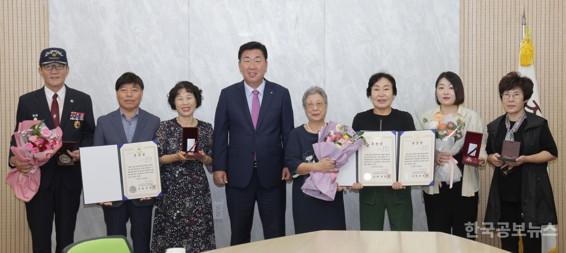 청주시, 6·25전쟁 참전유공자 ‘화랑무공훈장’ 수여 기사 사진